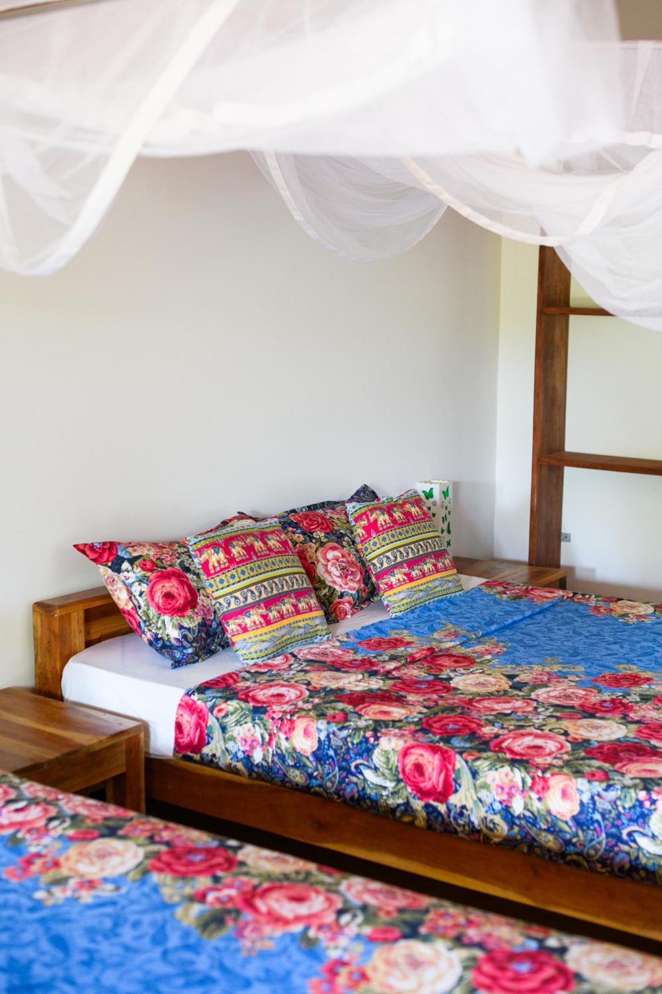 Relax Beach House Tangalle Exterior photo