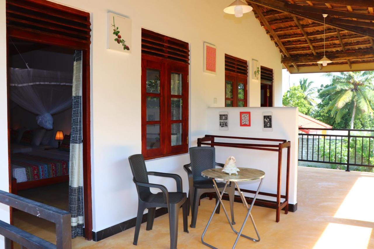 Relax Beach House Tangalle Exterior photo